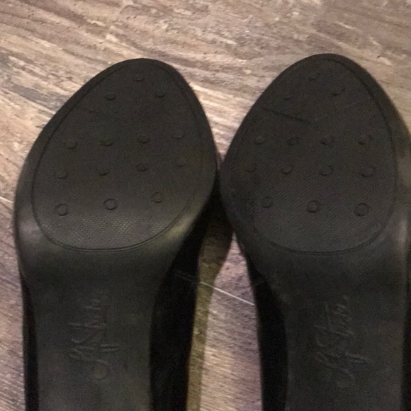 Size 10 open toe heels - Picture 4 of 4